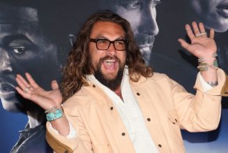 Jason Momoa reportedly in talks to star in the Minecraft movie