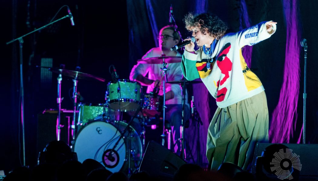 Lorde’s “Solar Power Tour” Lights Up Radio City Music Hall: Recap, Photos + Setlist