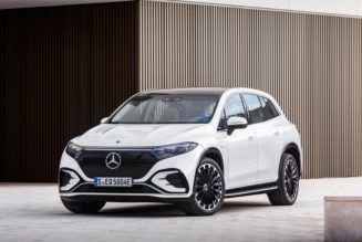 Mercedes-Benz Unveils Its Flagship EQS Electric SUV