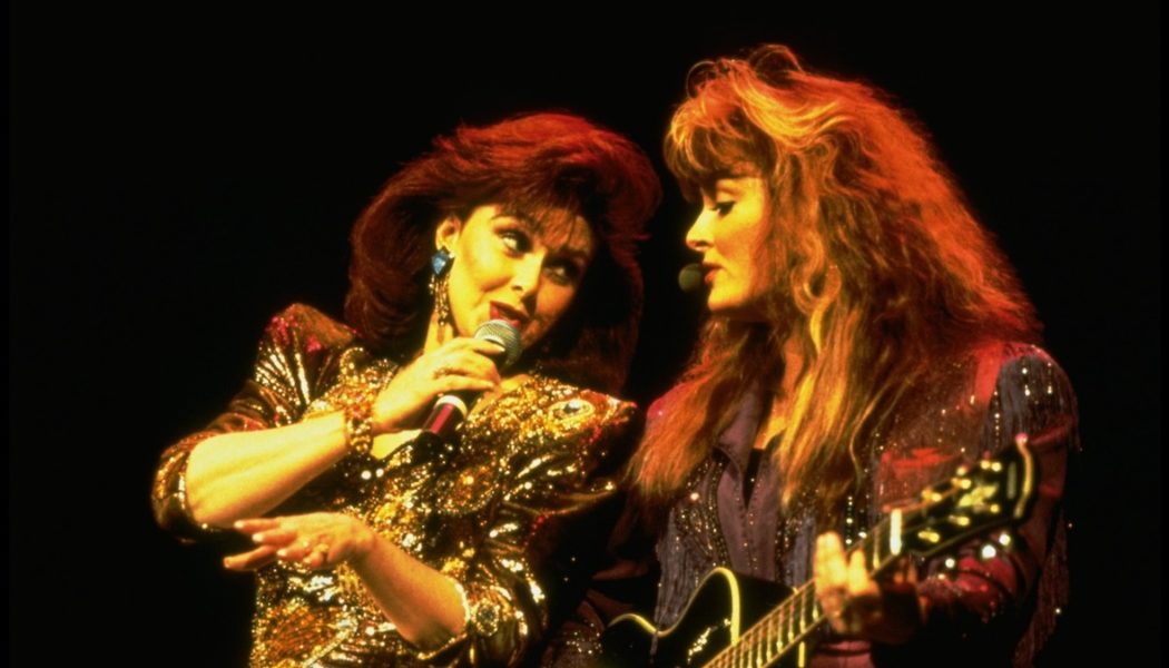 Naomi Judd, of Legendary Country Duo The Judds, Dead at 76
