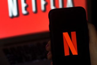 Netflix Stock Price Drops 20% After Announcing Loss of 200K Subscribers