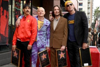 Red Hot Chili Peppers Racing to U.K. No. 1 With ‘Unlimited Love’