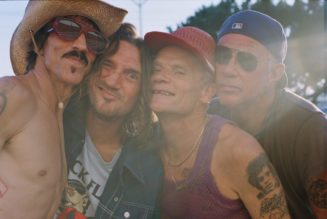 Red Hot Chili Peppers’ ‘Unlimited Love’ Debuts at No. 1 on Billboard 200 Albums Chart