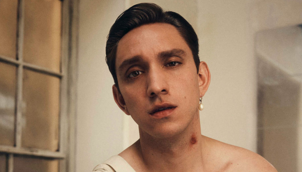 The xx’s Oliver Sim Frees Himself with Solo Single “Fruit”: Stream