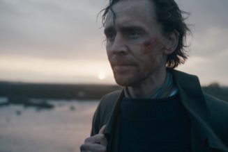 Apple TV+’s The Essex Serpent Is Sumptuous, Supernatural Gothic Romance: Review