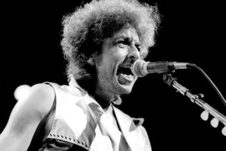 Bob Dylan’s “Blowin’ in the Wind” Re-recording Could Sell for up to $1.25M USD at Auction