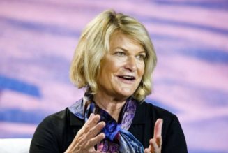 Cynthia Lummis’ crypto bill won’t address NFTs or environmental concerns