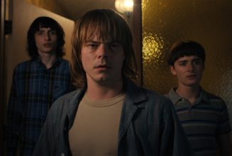 Natalia Dyer and Charlie Heaton Reflect on “Massive” ‘Stranger Things’ Season 4 and Working With Robert Englund