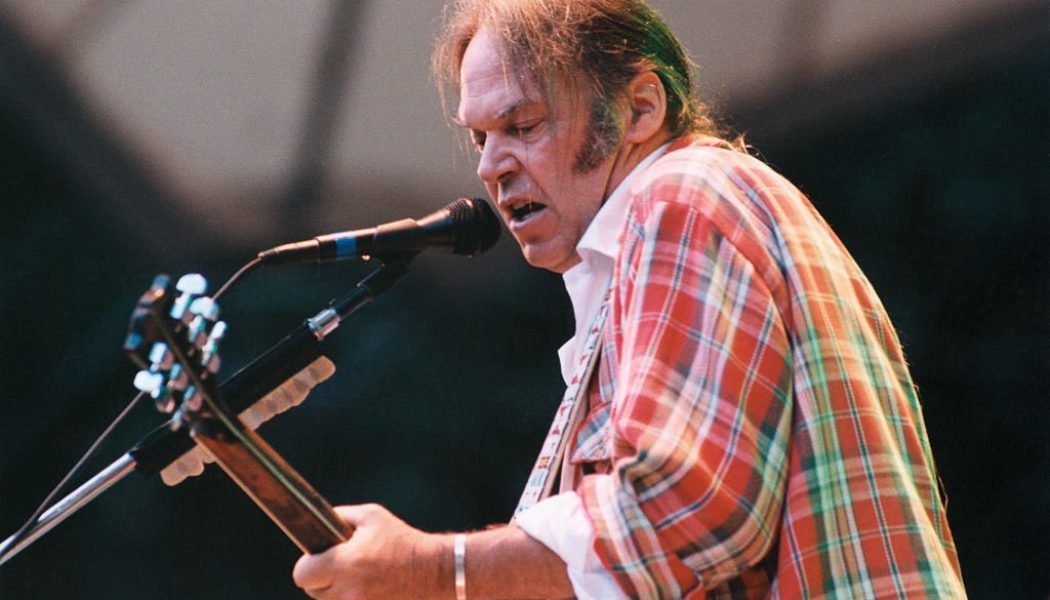 Neil Young to Release Lost Crazy Horse Record ‘Toast’