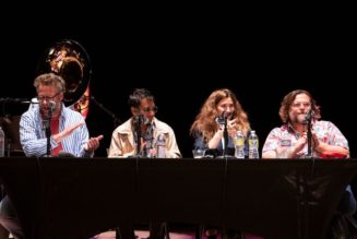 Seth Rogen, Jack Black, Aziz Ansari, and Kathryn Hahn Table Read Classic Seinfeld “Shrinkage” Scene: Watch