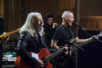 Tears for Fears Perform “No Small Thing” on Kelly Clarkson: Watch