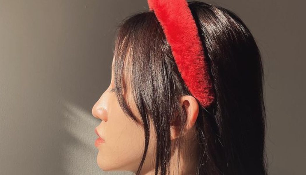 These Splurgy Headbands Practically Style Your Hair Themselves