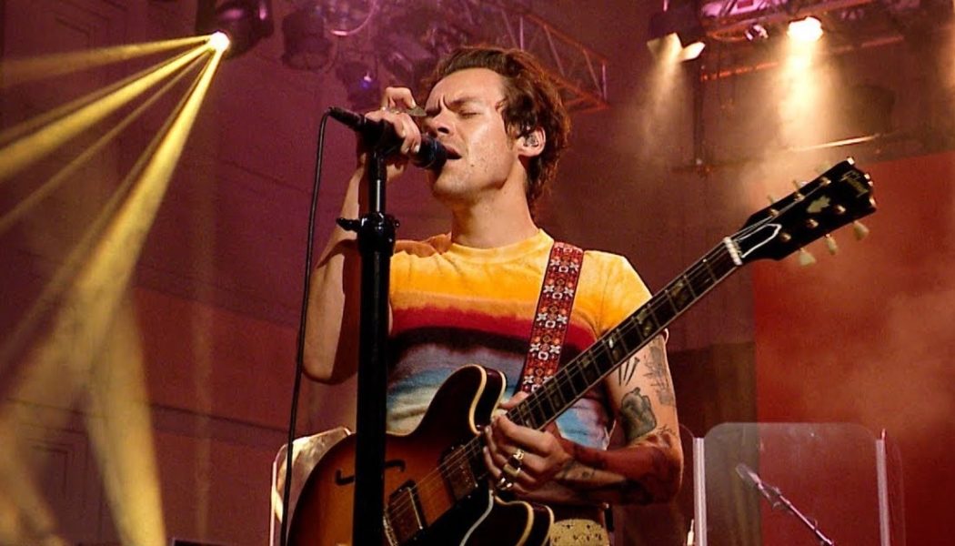 Watch Harry Styles Cover Wet Leg’s “Wet Dream”