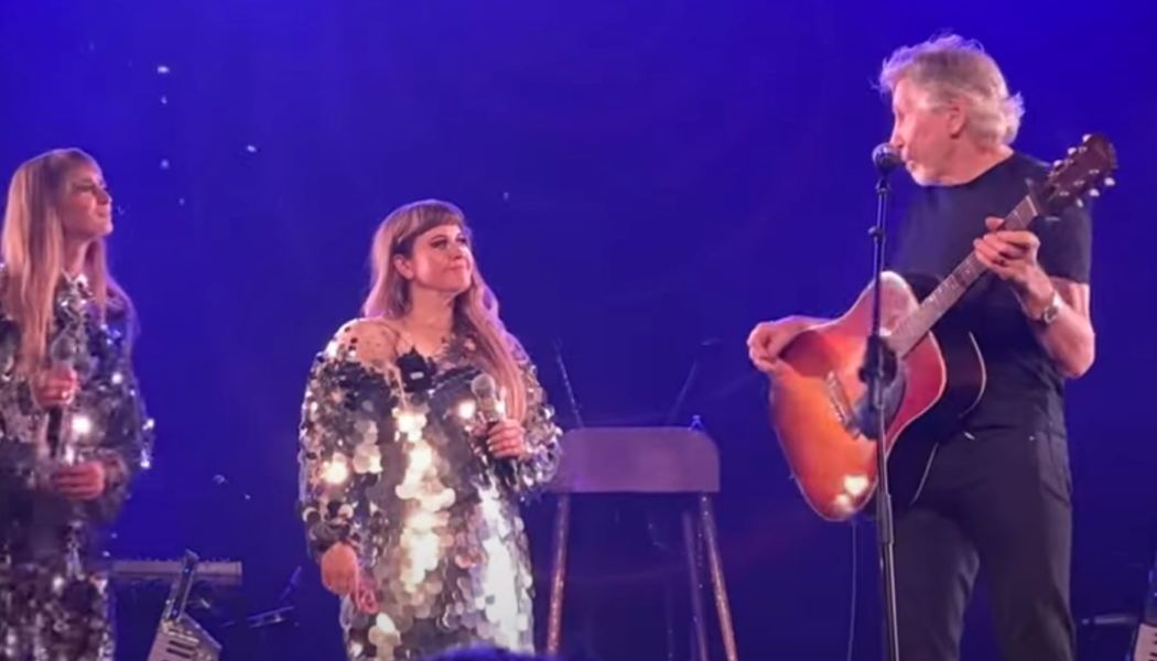 Watch Lucius Cover Pink Floyd’s ‘Mother’ With Roger Waters