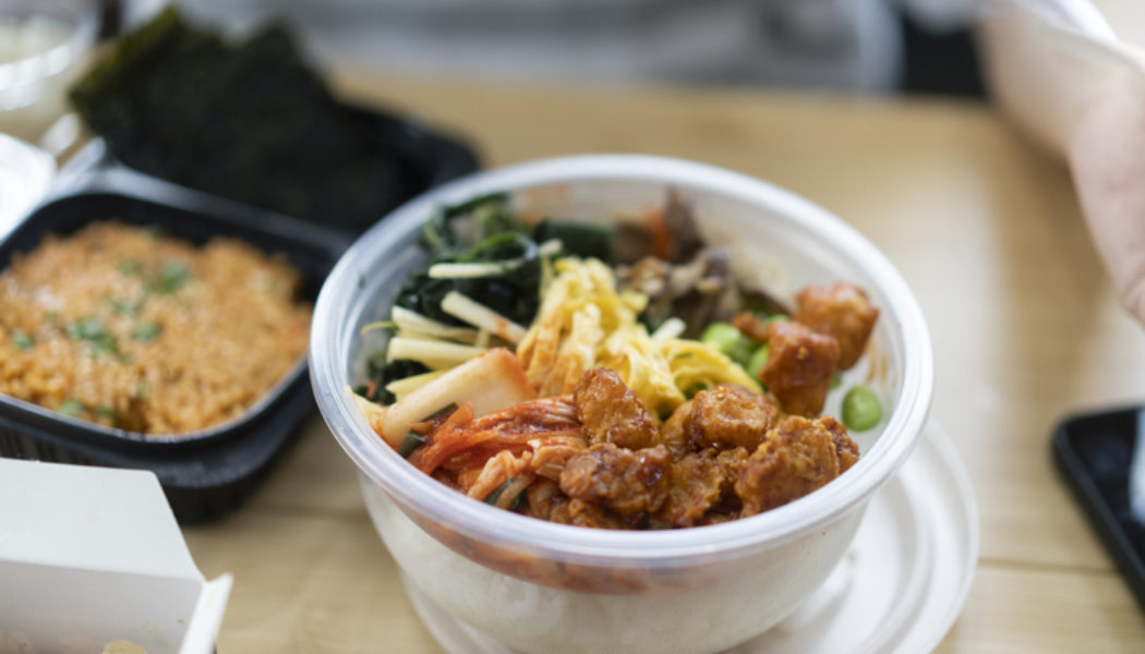 Alton Brown Drops Knowledge On The Origin Of Korean Fried Chicken 