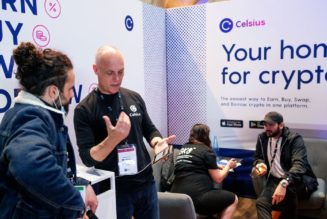 DeFi lending giant Celsius halts withdrawals