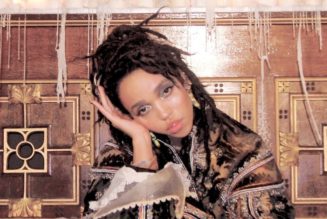 FKA twigs Performs New Song “Killer”in “Tiny Desk (Home) Concert”