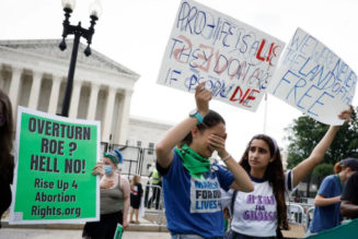 Here Are Ways You Can Support Reproductive Rights Now That Roe V. Wade Is Overturned