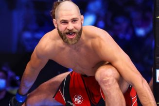 Jiří Procházka Submits Glover Teixeira to Become New UFC Light-Heavyweight Champion
