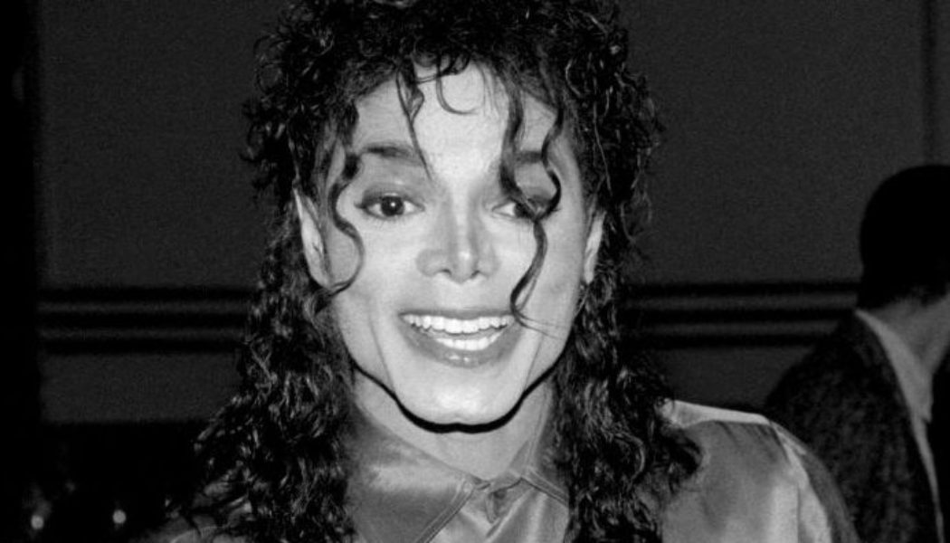 Michael Jackson Turned Down Tupac Collaboration Due To Notorious B.I.G. Loyalty