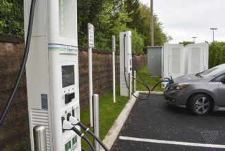 More DC fast charging, no app sign-ups under White House’s new EV charging rules