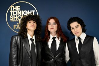 Muna’s ‘Kind Of Girl’ Brings Self-Love And Acceptance To The Tonight Show
