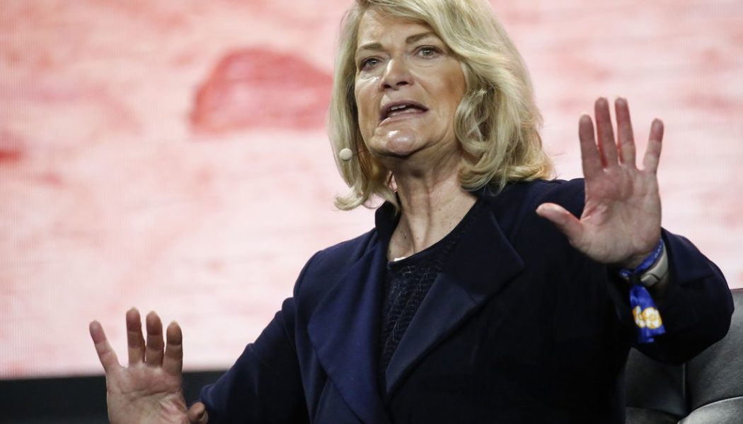 Senator posts cryptocurrency bill on GitHub, chaos ensues