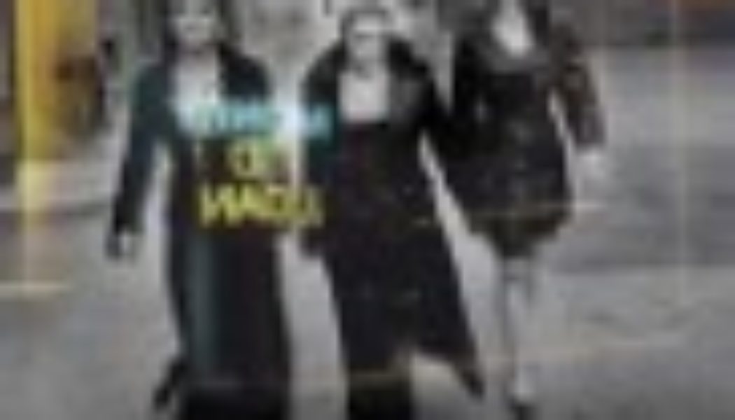 The Chicks Cut Indianapolis Concert Short: ‘We Are So Sorry We Could Not Give You the Show You Deserved’