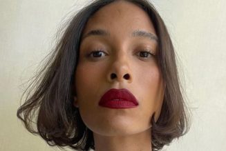 Trust Me, You’ll Want In On These Autumn/Winter 2022 Makeup Trends