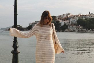 22 Chic Crochet Dresses That Have Me Dreaming of Holidays