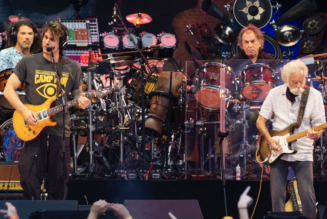 Dead & Company Share Pro-Abortion Messages Onscreen at Concert: Watch