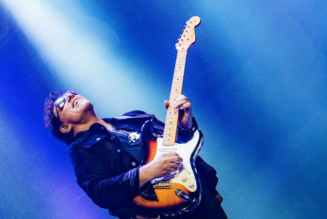 Neal Schon Opens Up About Journey’s Early Days on the Lipps Service Podcast