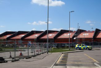 The London Luton airport suspended flights after its runway buckled due to the UK heat
