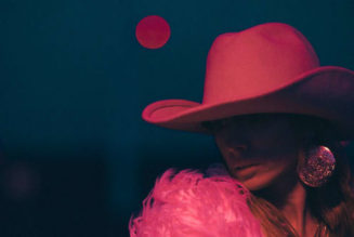 “YeeDM”: Apple Launches New Radio Series to Merge Electronic and Country Music