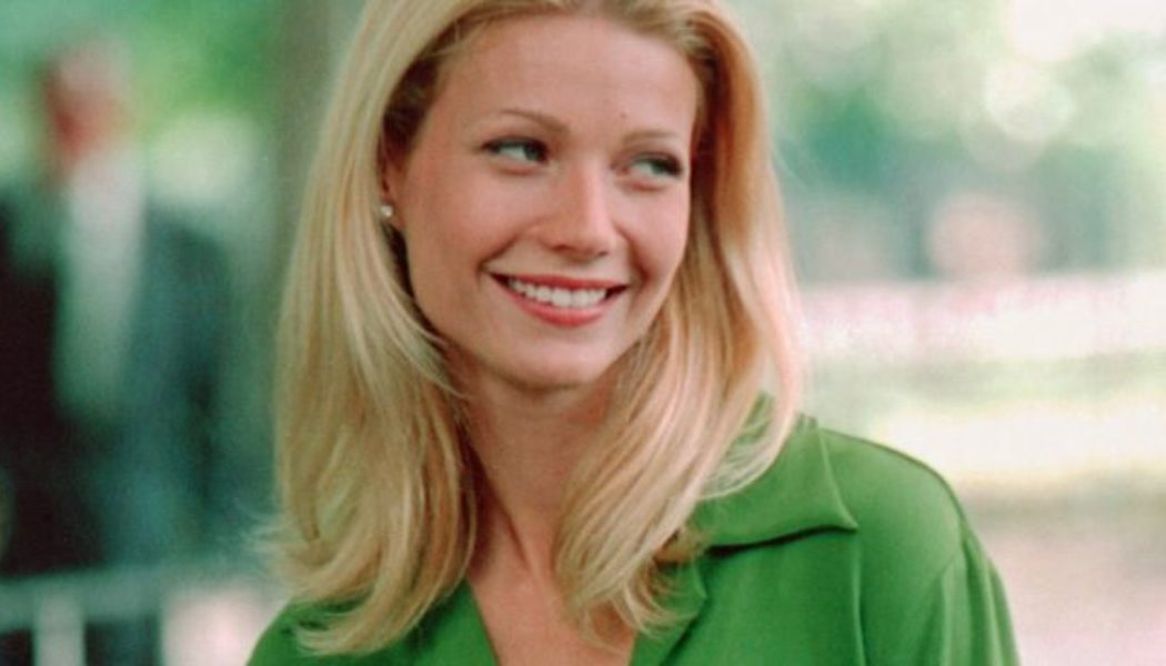 ’90s Fashion Moments: 34 Memorable ’90s Trends We Still Love