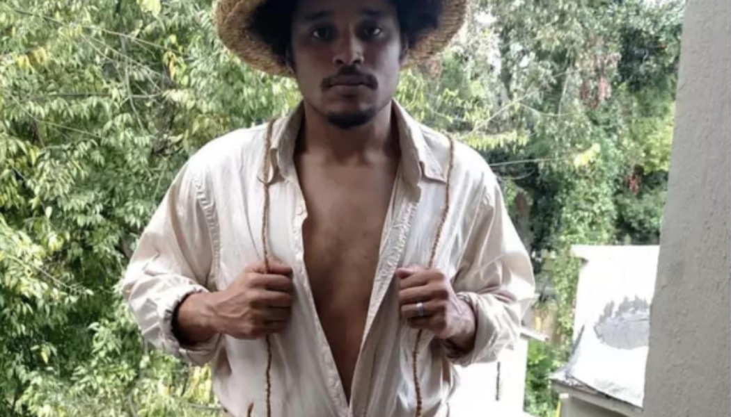 Black Man’s Job Holds Retreat At Alabama Plantation, He Shows Up In Slave Garments