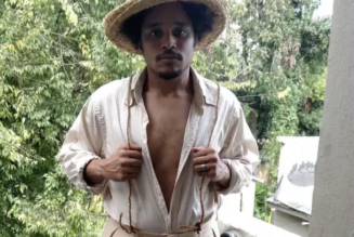 Black Man’s Job Holds Retreat At Alabama Plantation, He Shows Up In Slave Garments