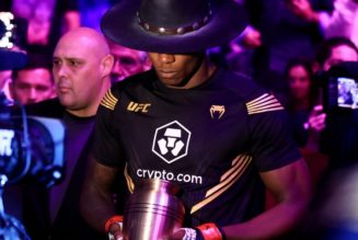 Israel Adesanya to Defend Middleweight Title Against Alex Pereira at UFC 281