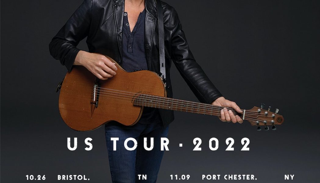 Lindsey Buckingham Announces Fall 2022 Tour Dates