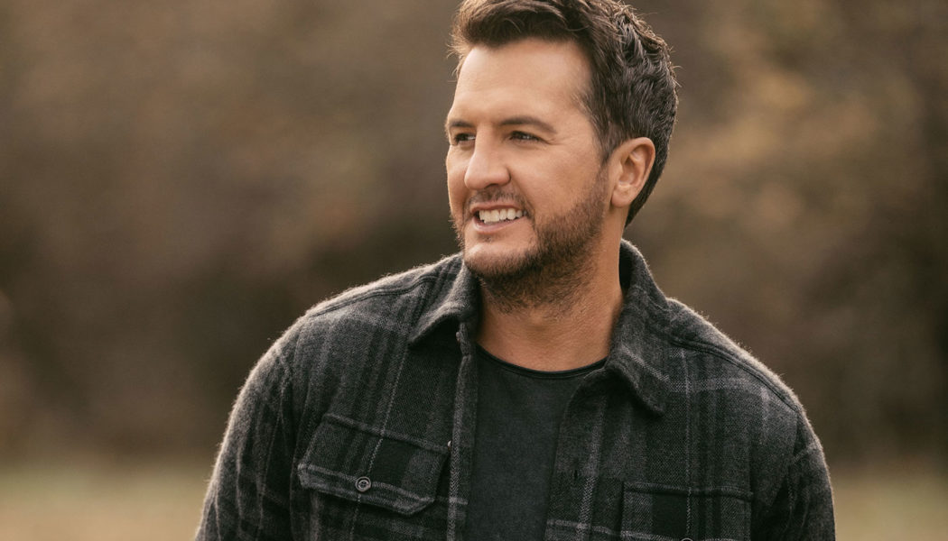 Makin’ Tracks: Luke Bryan Cheers the ‘Country On’ With an Optimistic Message