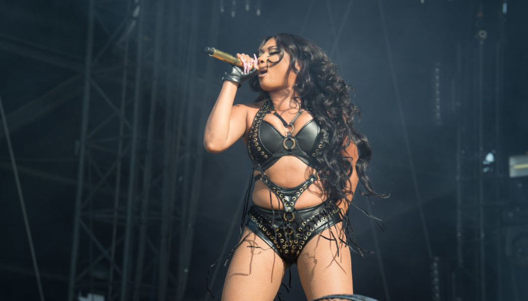 Megan Thee Stallion Checks Her Label On L.A. Leakers Freestyle, The Hotties Are Here For The Bars