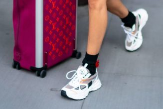 What to Never Wear on a Plane According to a Flight Attendant