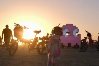 10 Breathtaking Outfits That Stole the Show at Burning Man 2022
