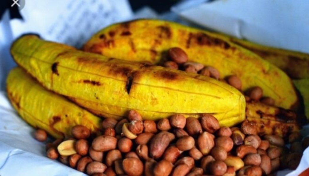 5 Health Issues You Can Avoid By Eating Bananas And Groundnuts Frequently