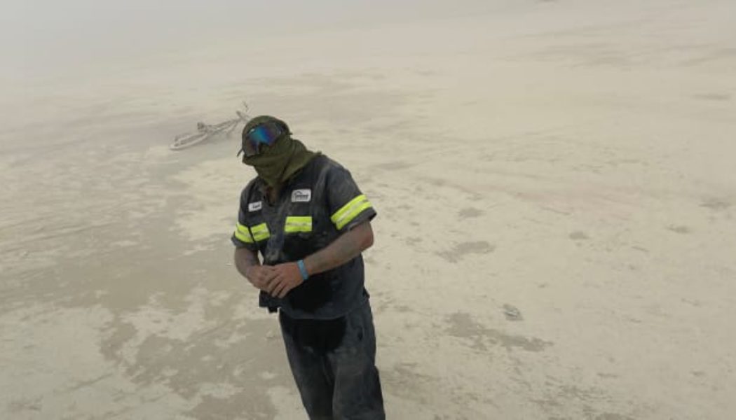 A Burning Man Worker Who Cleaned Porta-Potties Has Gone Viral After Wild Reddit AMA