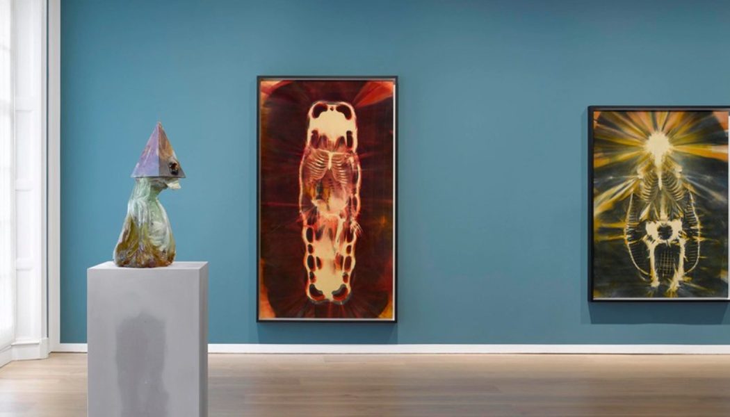 Andra Ursuţa Creates Haunting Artwork That Comment on Mortality, Loss and Grief