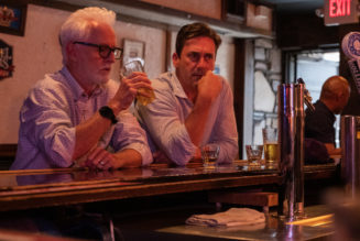 Confess, Fletch Review: Jon Hamm Finds His Perfect Post-Mad Men Role