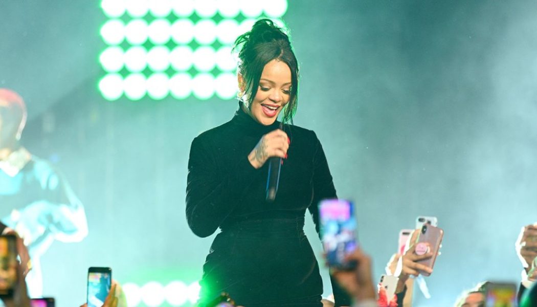 Does Rihanna’s Super Bowl Halftime Performance Mean a Tour Is Coming? 