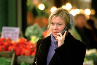 Dressing Like a 2000s Frazzled English Woman Is Autumn’s Latest Trend – Yes, Really