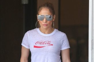 From Skinny to Puddle: How Jennifer Lopez Styles 5 “Risky” Jeans Trends